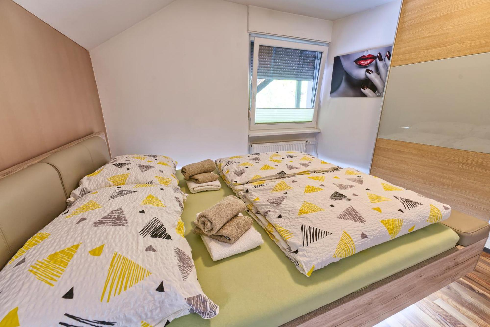 Apartma Storzic ゴレンスカ地方 エクステリア 写真